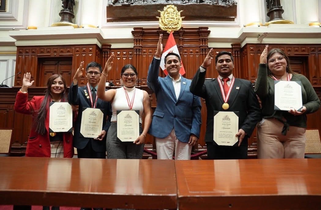 Congresista por una semana: cinco jóvenes militantes se sumergen en el trabajo legislativo